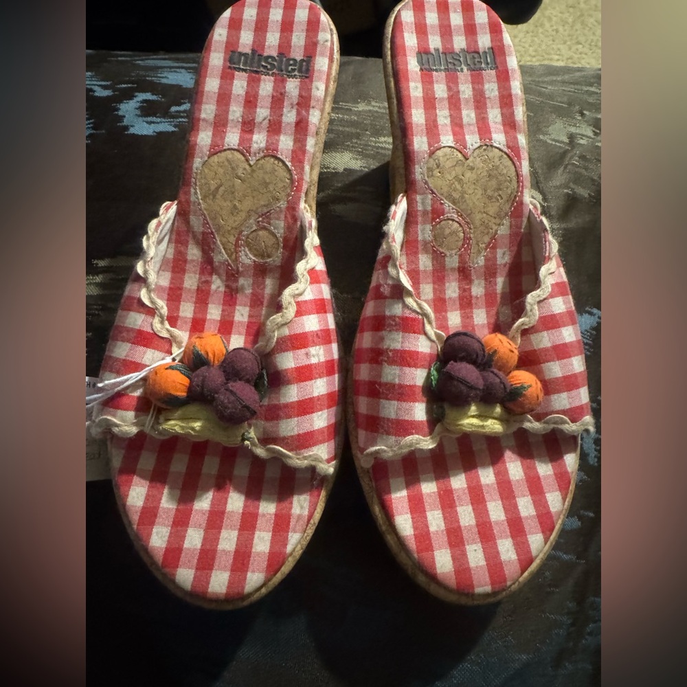 Carmen Miranda vintage 1940 shoes